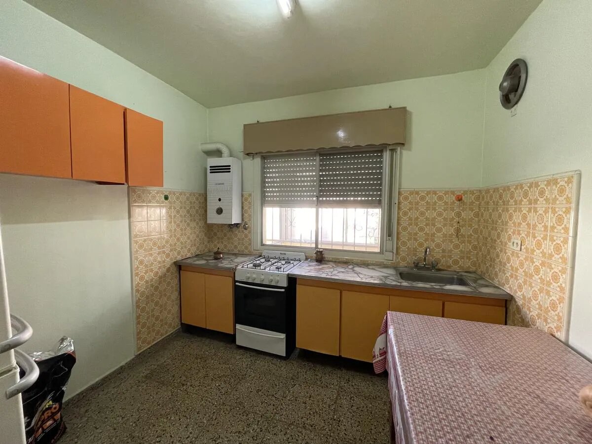 CASA Y DEPARTAMENTO - 14