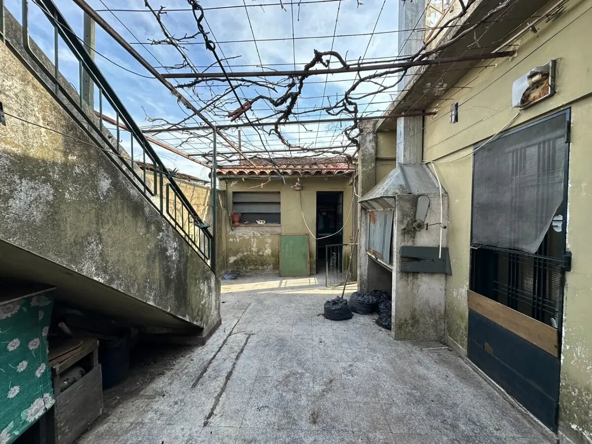 2 CASAS Y GALPÓN - 18