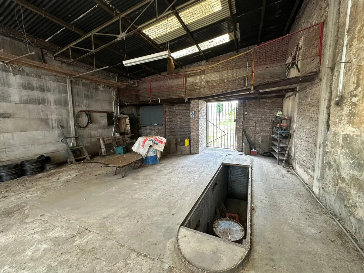 TERRENO DE 464.97M2 - 7