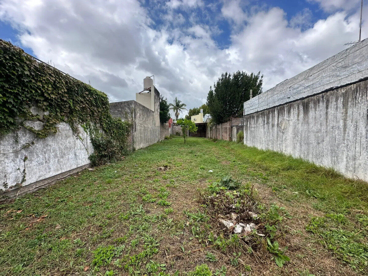 TERRENO DE 464.97M2 - 12