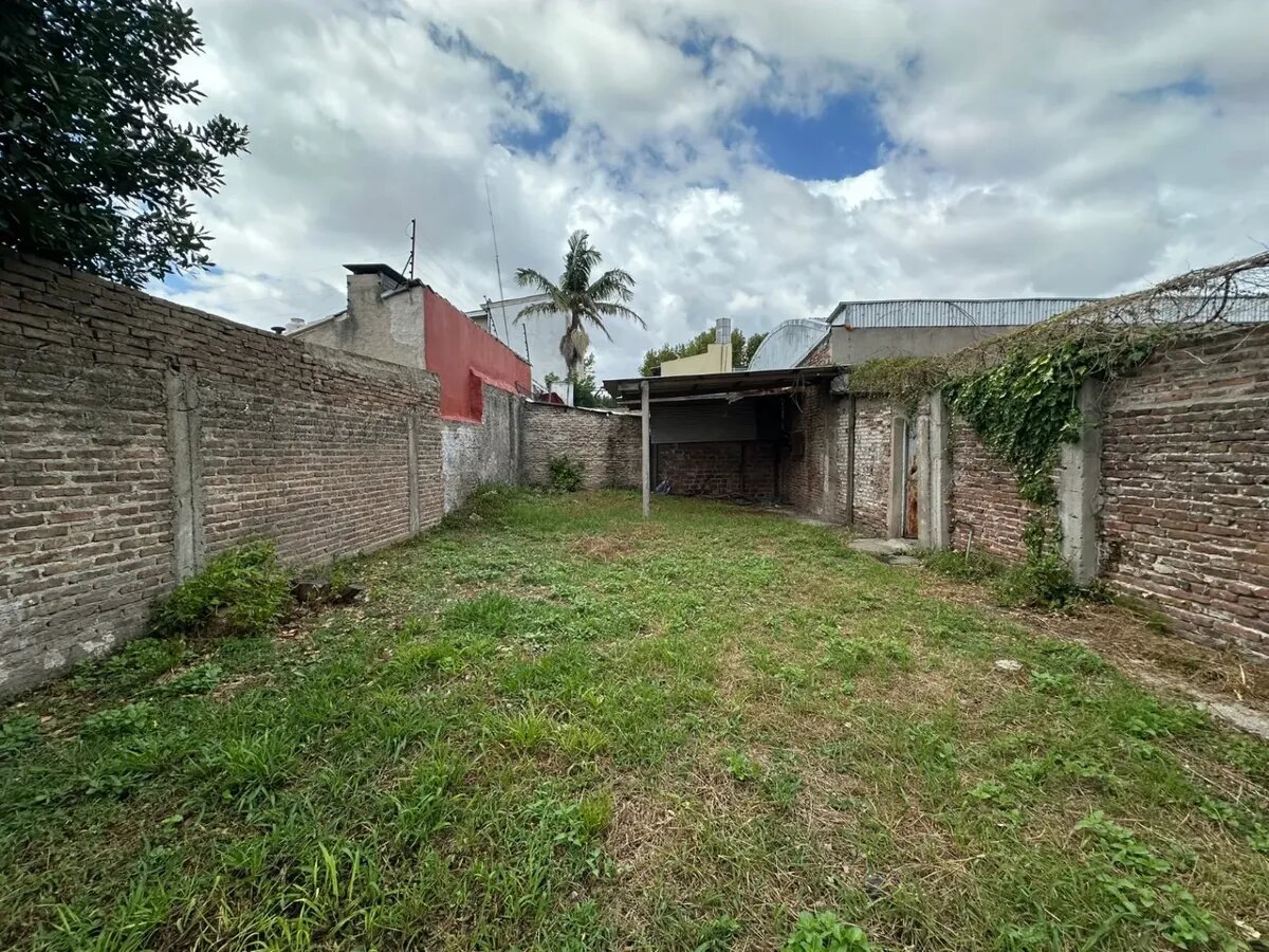 TERRENO DE 464.97M2 - 15