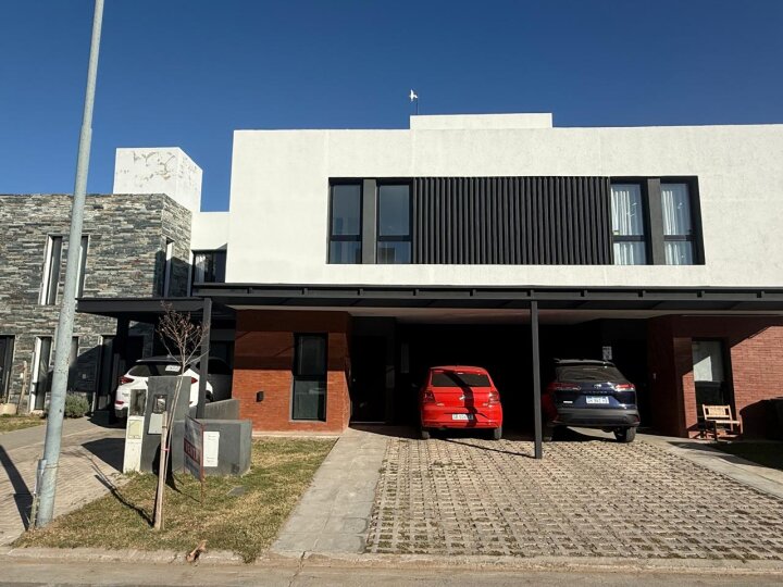 Venta Duplex Miradores de Manantiales