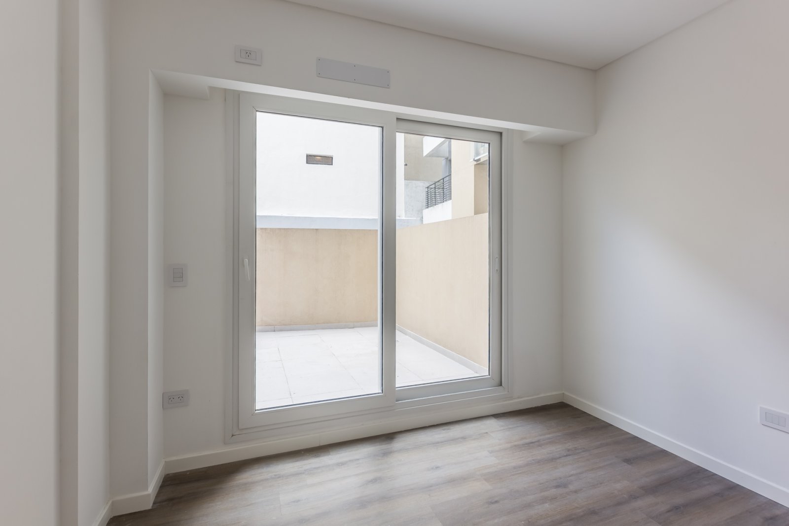 Venta Departamento 2 ambientes a estrenar al frente c/ balcón y patio. Palermo. - 17