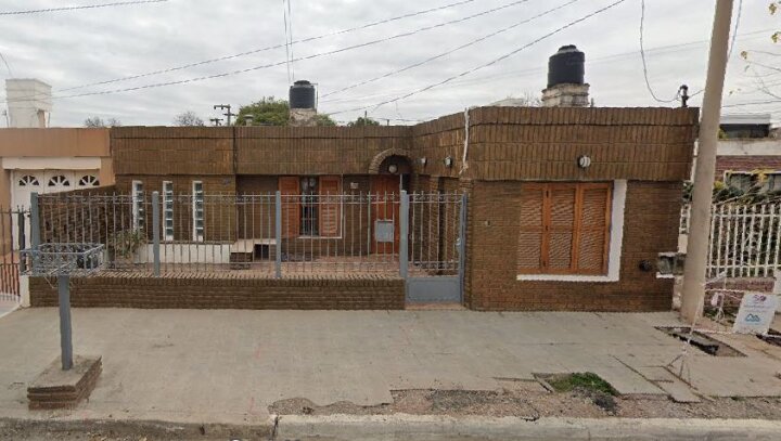 VENDO CASA Bº CENTRO AMERICA