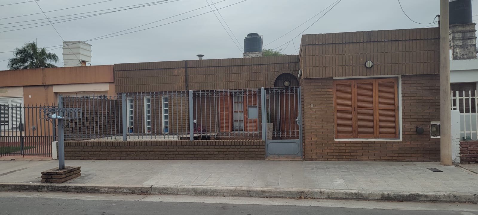 VENDO CASA Bº CENTRO AMERICA