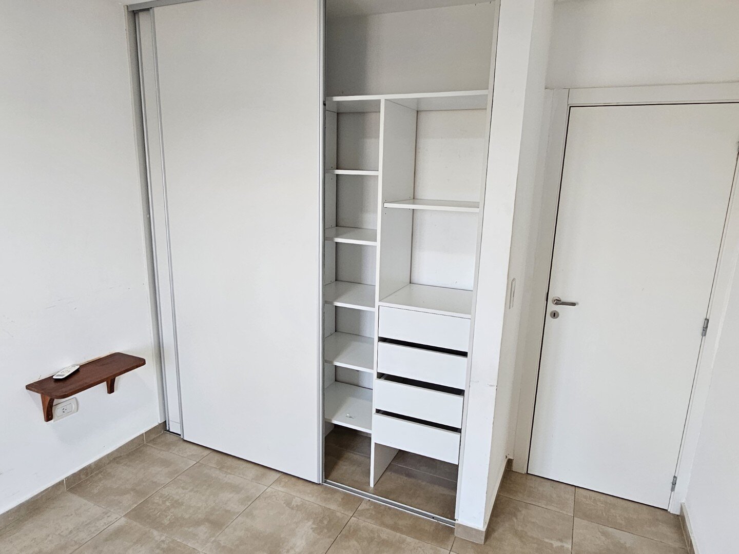 Edificio Meraki 2 - Depto de 1 dormitorio y 1 baño con balcón al frente y cochera. Piso 3-13 - 26