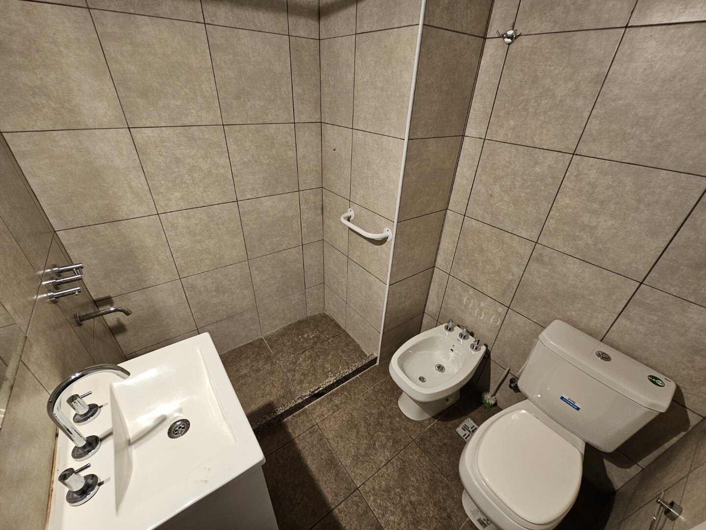 Edificio Meraki 2 - Depto de 1 dormitorio y 1 baño con balcón al frente y cochera. Piso 3-13 - 24