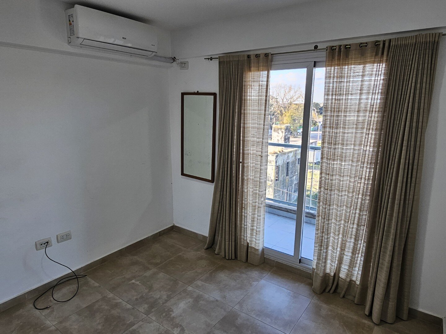 Edificio Meraki 2 - Depto de 1 dormitorio y 1 baño con balcón al frente y cochera. Piso 3-13 - 28