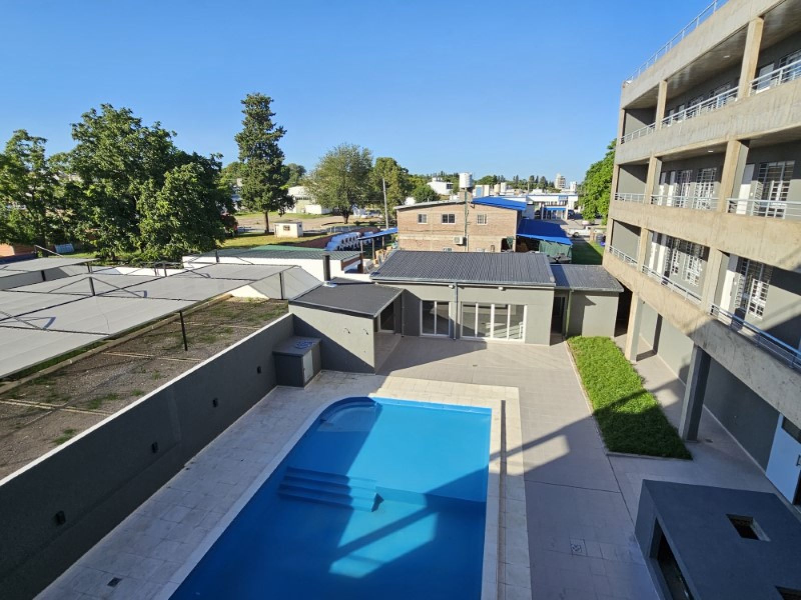 Edificio Meraki 2 - Depto de 1 dormitorio y 1 baño con balcón al frente y cochera. Piso 3-13 - 15