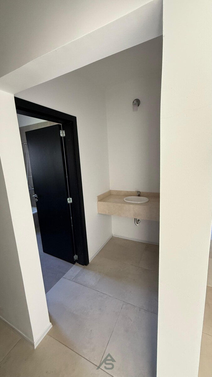 CASA EN ALQUILER BARRIO PRIVADO SAN SEBASTIAN AREA 1 - 18