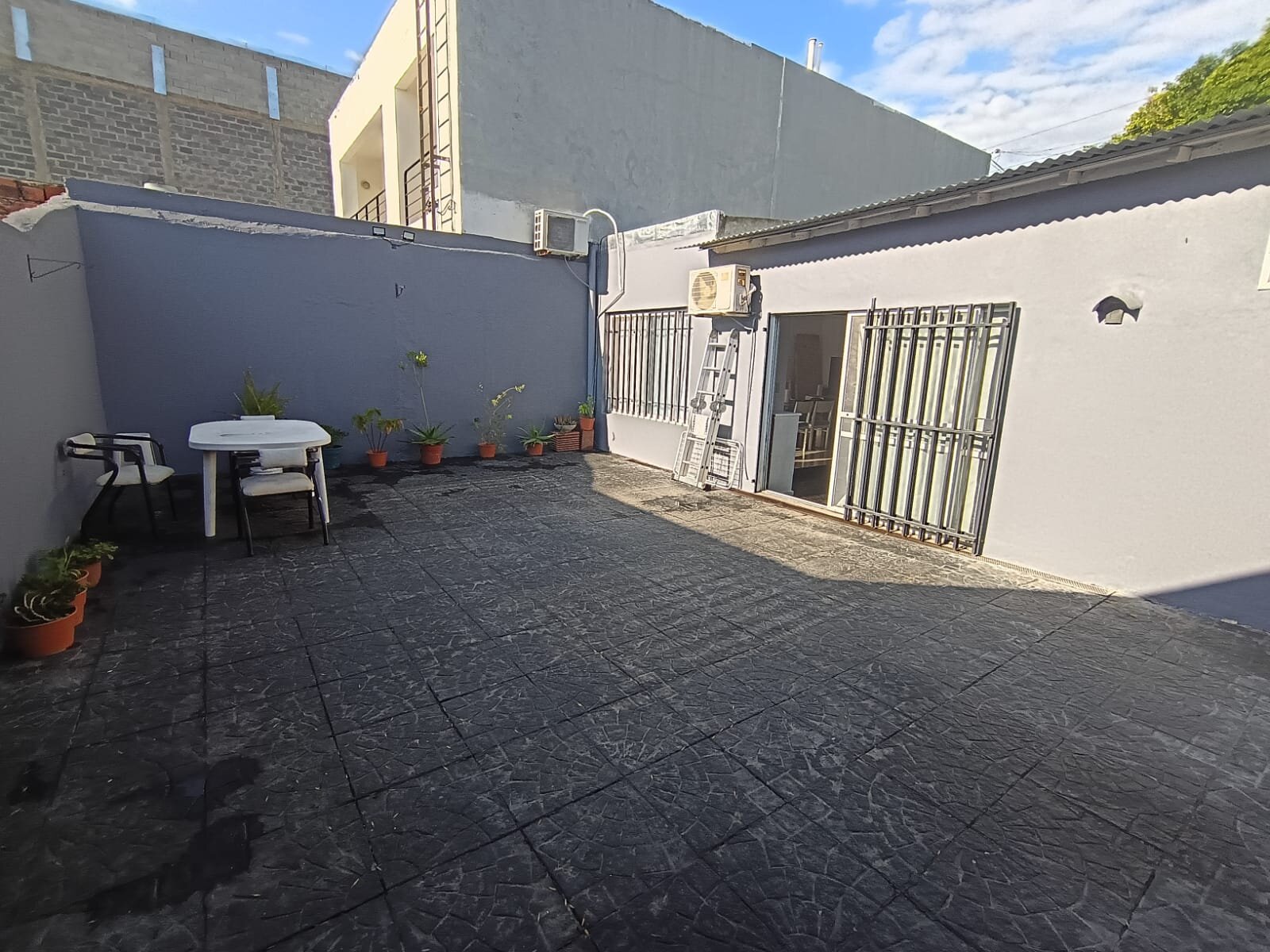 CASA EN LOTE PROPIO DE TRES AMBIENTES CON PATIO, Ferre 6400 - Villa Lugano - 4