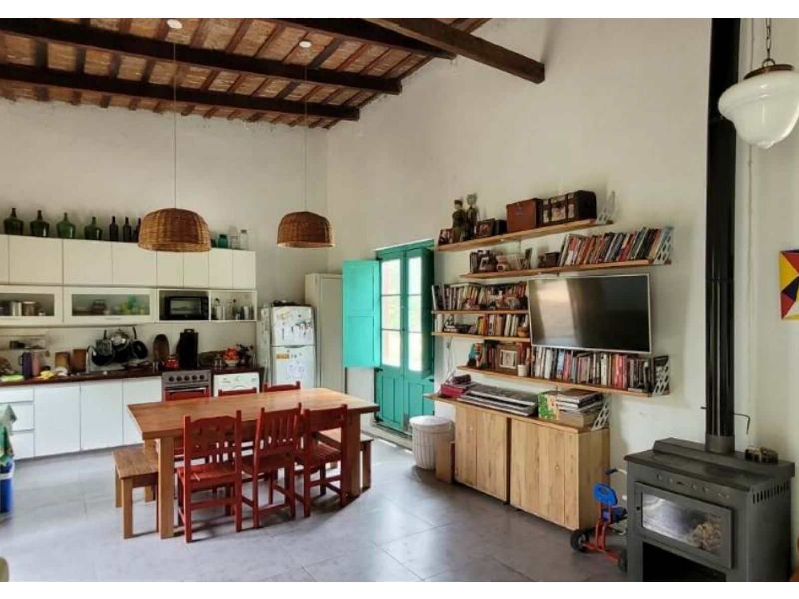 Esplendida Casa Con Amplio Jardín, Mas Casa De Invitados. Con Pileta. Barrio Quinto Cuartel - 21