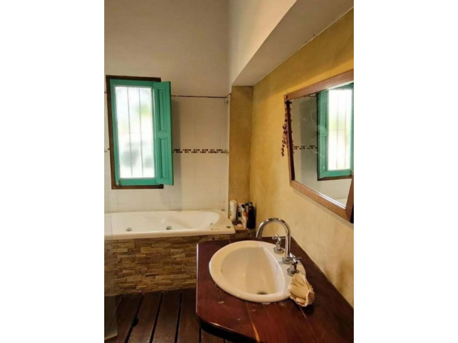 Esplendida Casa Con Amplio Jardín, Mas Casa De Invitados. Con Pileta. Barrio Quinto Cuartel - 32