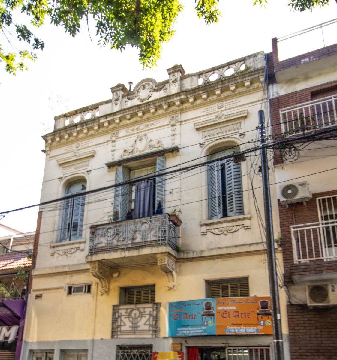 Casa con dos entradas - PB y 1er Piso- 472m² - Hotel familiar/Pensión - Acepta financiación - Almagro - 1