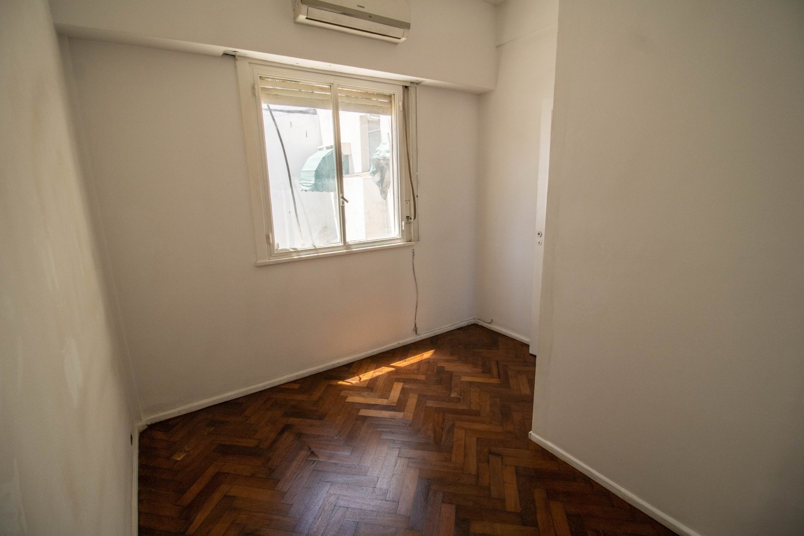 Departamento 3 Ambientes con dependencia - Balcón terraza - Apto crédito - Escucha ofertas - Congreso - 9