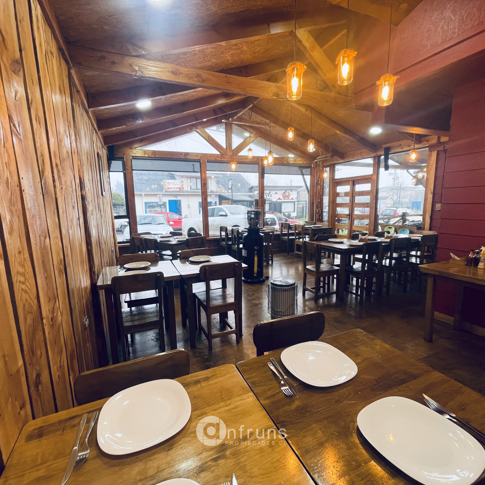 Local Comercial en Venta en Coyhaique | 4 Dormitorios | 3 Baños | 290 m² | $5.000.000 - 4