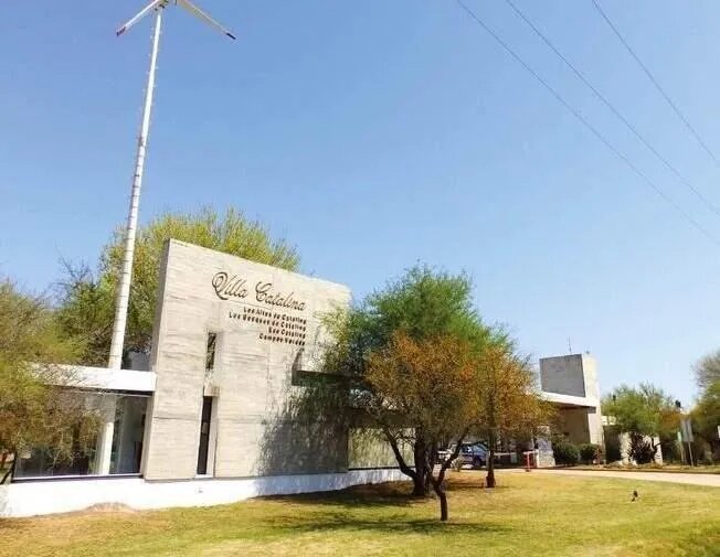 VENTA 2 LOTES  JUNTOS EN BARRIO VILLA CATALINA/RUTA53  CON ESCRITURA - Imagen 2