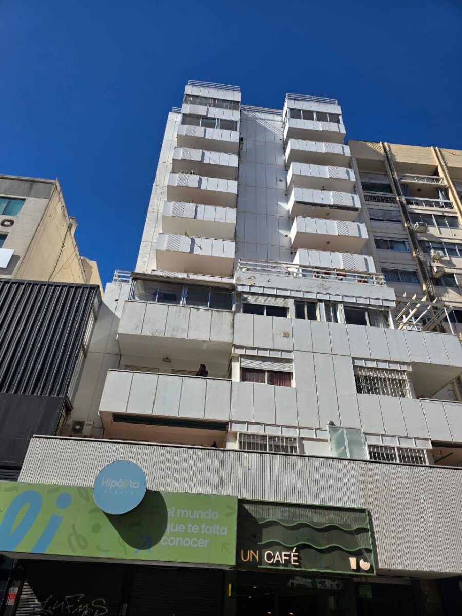 Departamento reciclado a nuevo frente Patio Olmos | 2 dormitorios | 70 m² - 4
