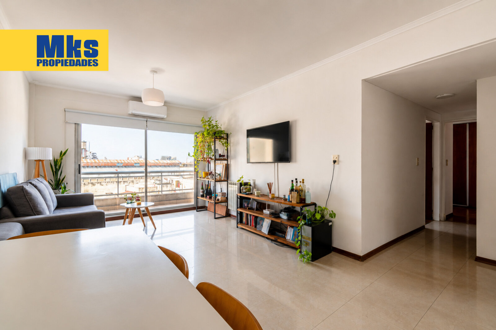 Olavarria y Montes de Oca. Departamento Moderno en venta 3 ambientes con Balcón - 3