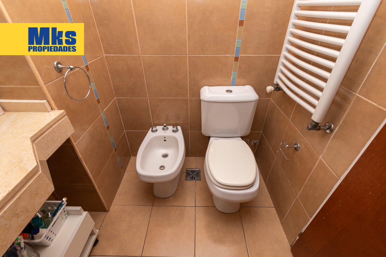 Olavarria y Montes de Oca. Departamento Moderno en venta 3 ambientes con Balcón - 9