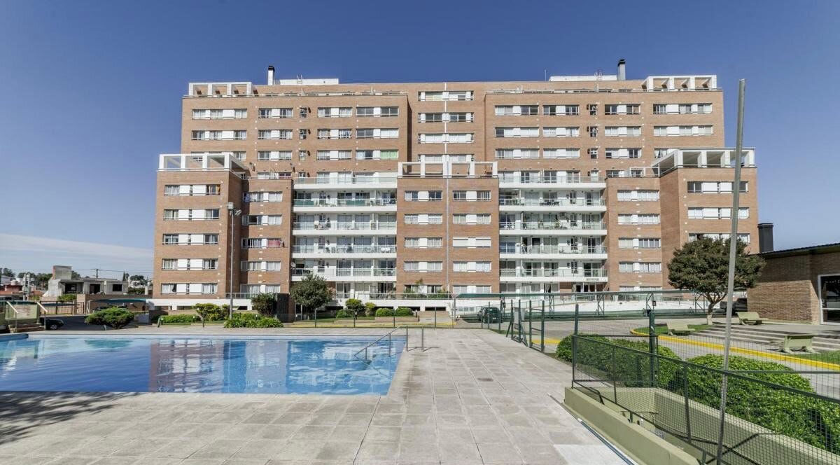 Alquilo depto 1 dormitorio AMOBLADO c/ cochera