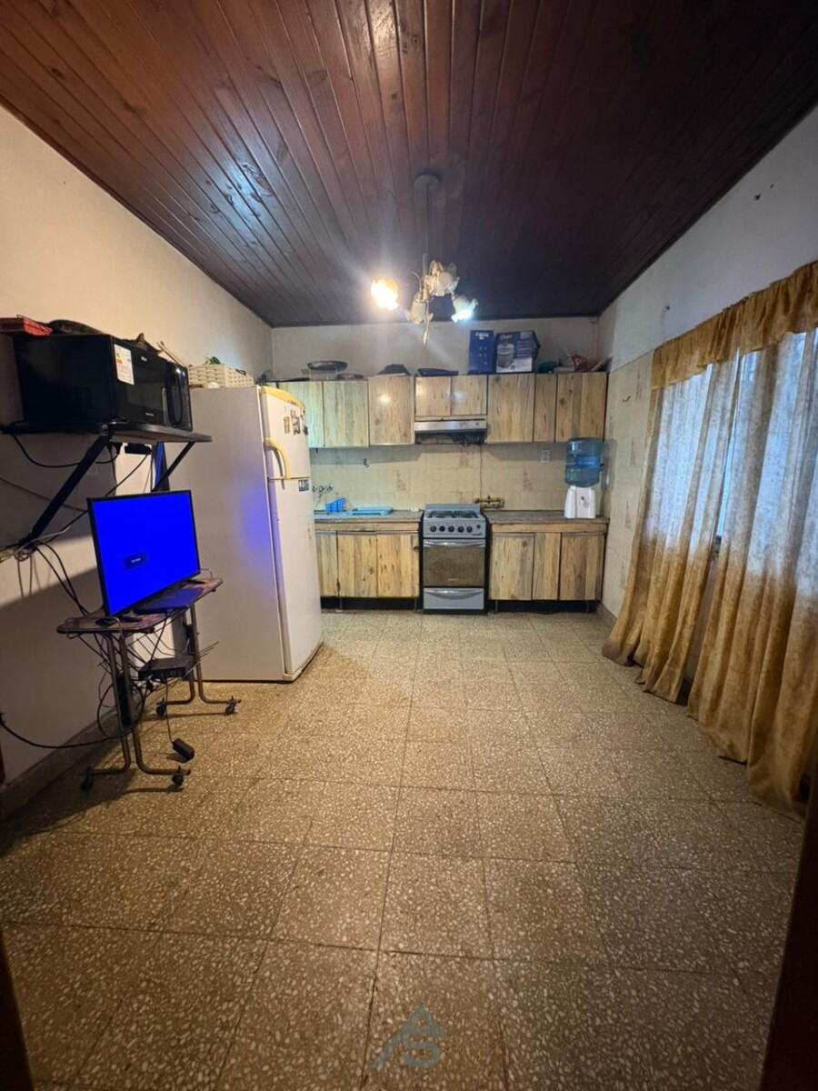 CASA A REFACCIONAR - INGENIERO MASCHWITZ - 13