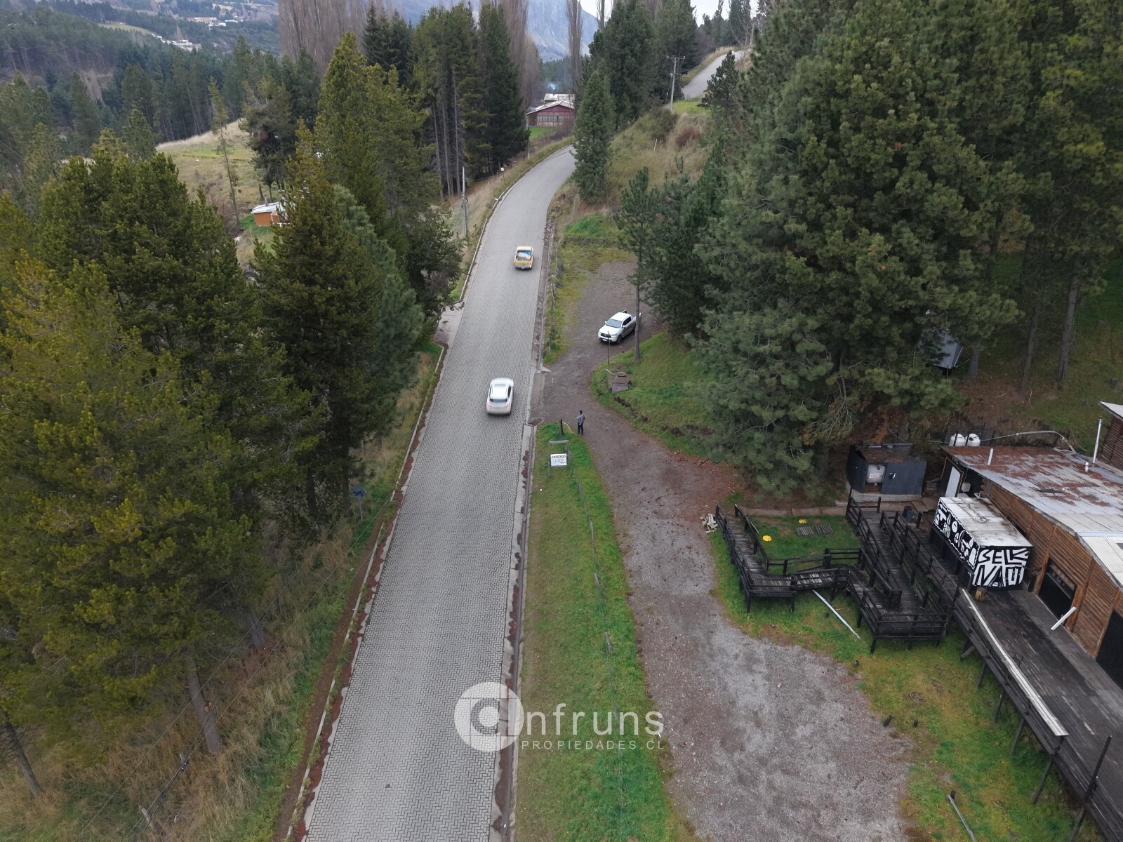 Local Comercial en Venta en Coyhaique | 2 Dormitorios | 3 Baños | 1000 m² | UF 8.600 - 6