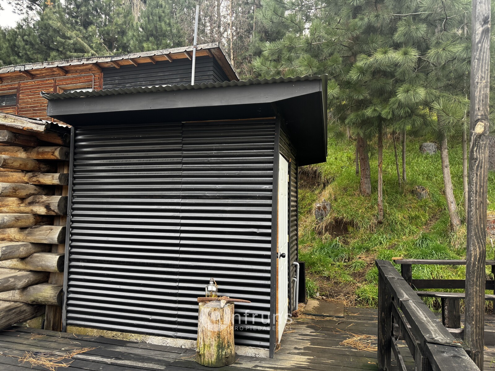 Local Comercial en Venta en Coyhaique | 2 Dormitorios | 3 Baños | 1000 m² | UF 8.600 - 5