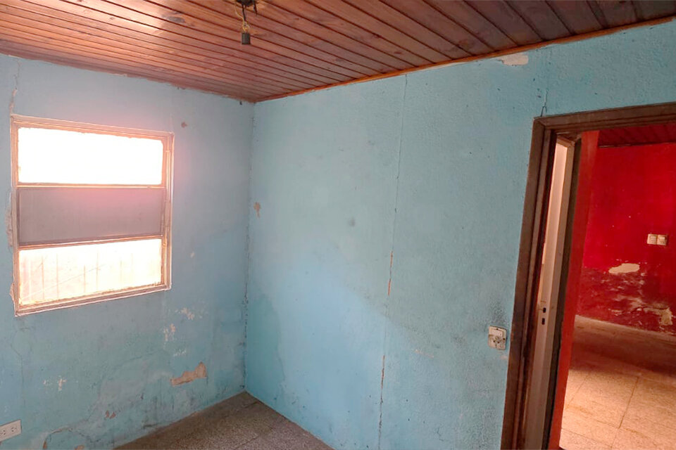 IMPERDIBLE CASA A RECICLAR 2 DORMITORIOS CON PATIO CASACCIA Y ESTEBAN DE LUCA - 8