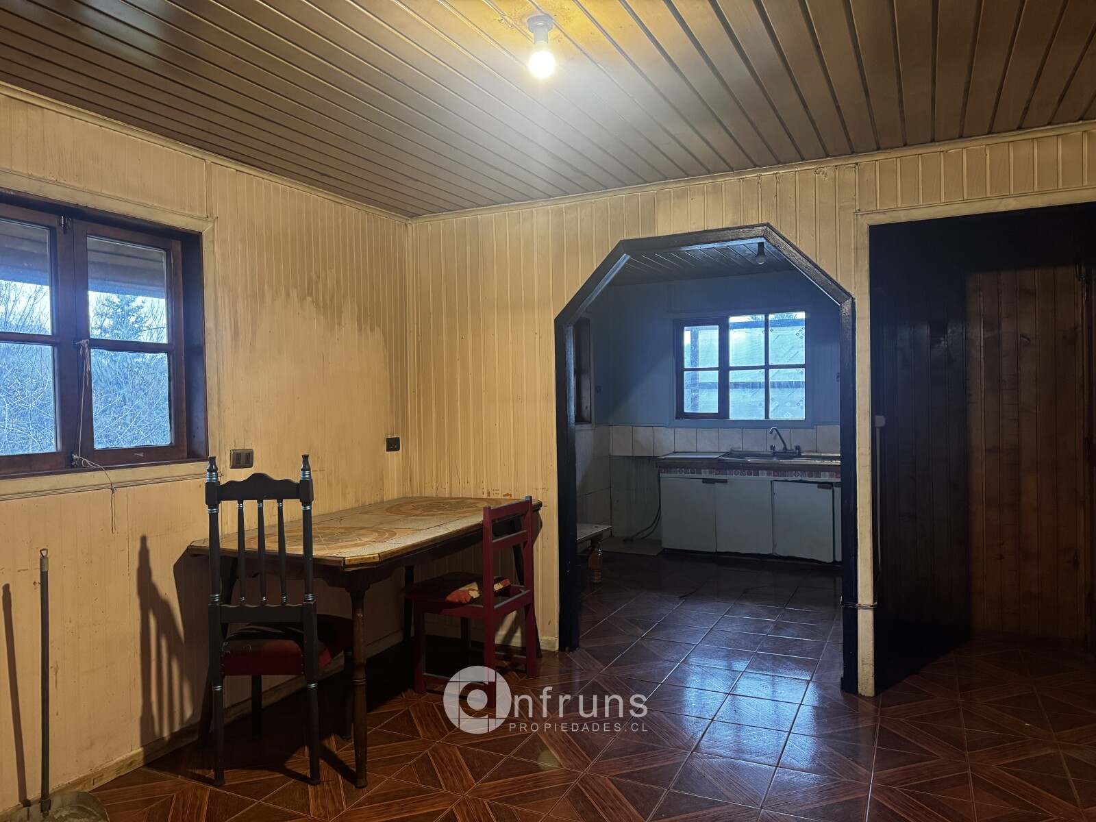 Casa en Venta en Coyhaique | 5 Dormitorios | 3 Baños | 300 m² | UF 10.975 - 8