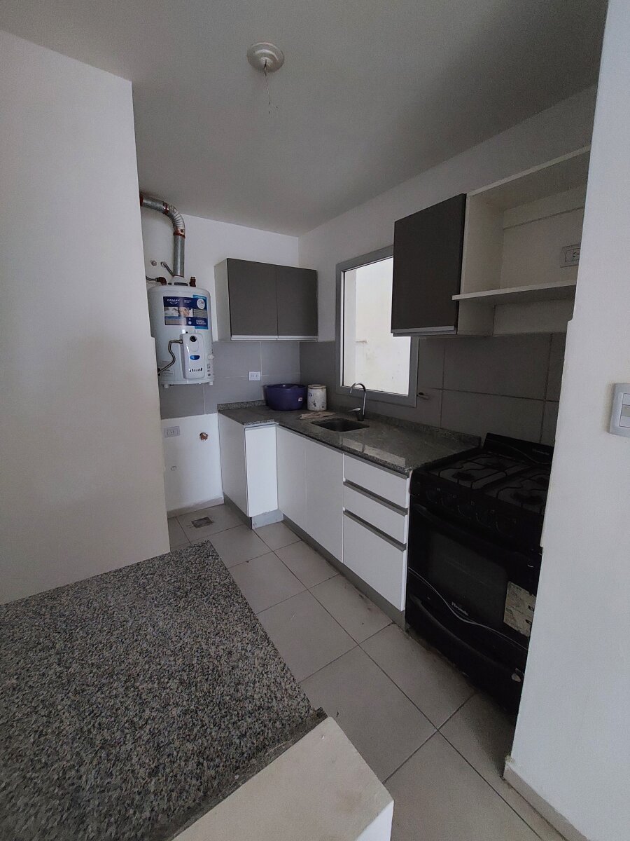 Depto en Alquiler de 1 dormitorio en Barrio Alberdi - Imagen 10