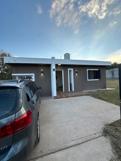Casa en Alquiler en salsipuedes 3 habitaciones y pileta