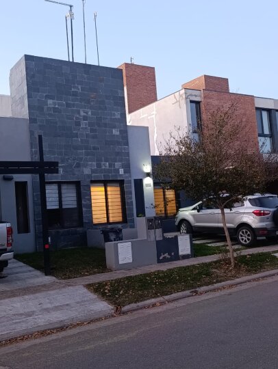 VENTA DUPLEX EN MIRADORES I - MANANTIALES I - 2 d 1 b