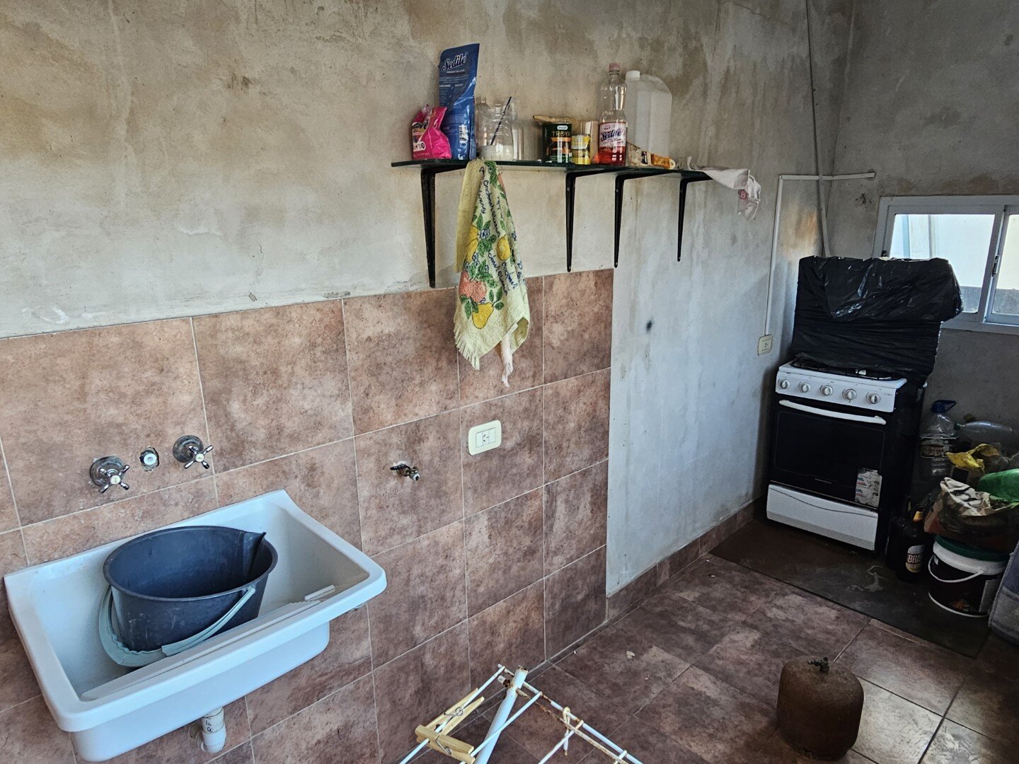 VENTA | Casa de 1 dormitorio con patio y espacio para vehículo! Montenegro e/ Los Cardenales y Los Pescadores - 20