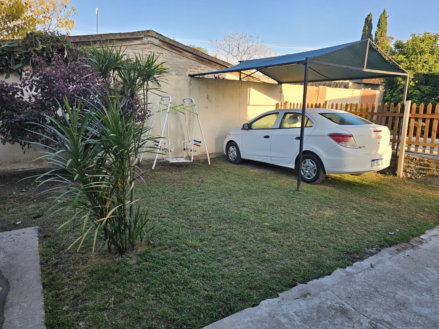 VENTA | Casa de 1 dormitorio con patio y espacio para vehículo! Montenegro e/ Los Cardenales y Los Pescadores - 6