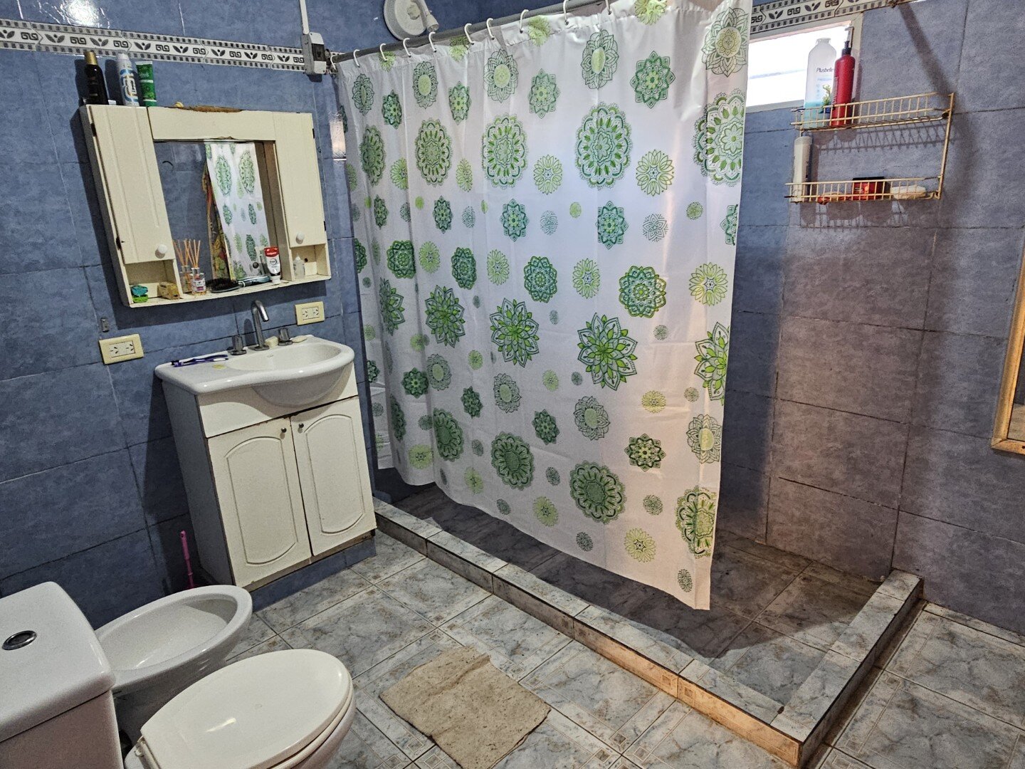 VENTA | Casa de 1 dormitorio con patio y espacio para vehículo! Montenegro e/ Los Cardenales y Los Pescadores - 21