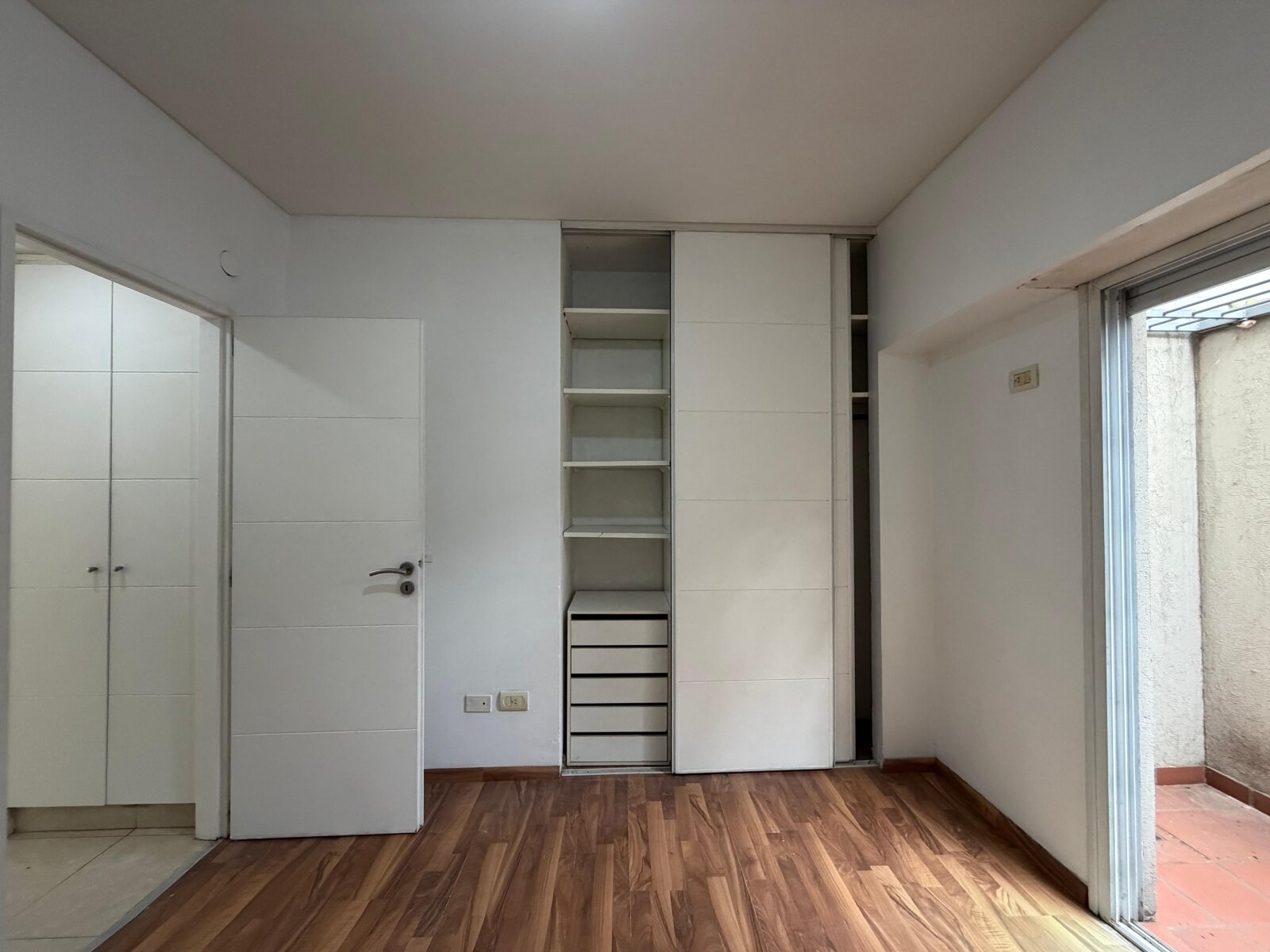 Hermoso departamento de 2 ambientes en PB con Patio y Jardín - 11
