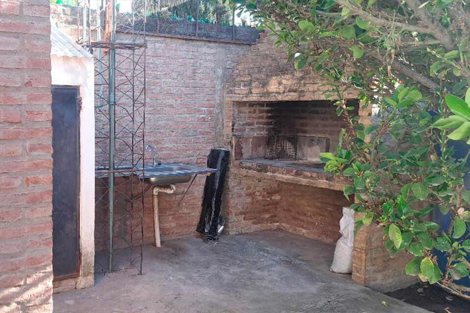 HERMOSA CASA 2 DORMITORIOS CON PATIO EN PUEBLO ESTHER - 14