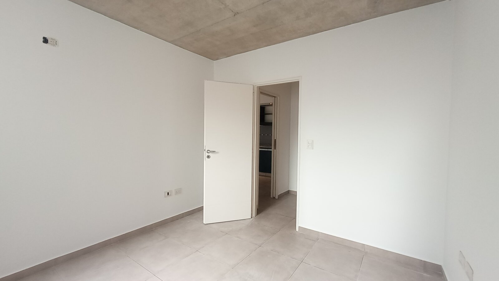 Departamento 2 ambientes en venta Moron - 10