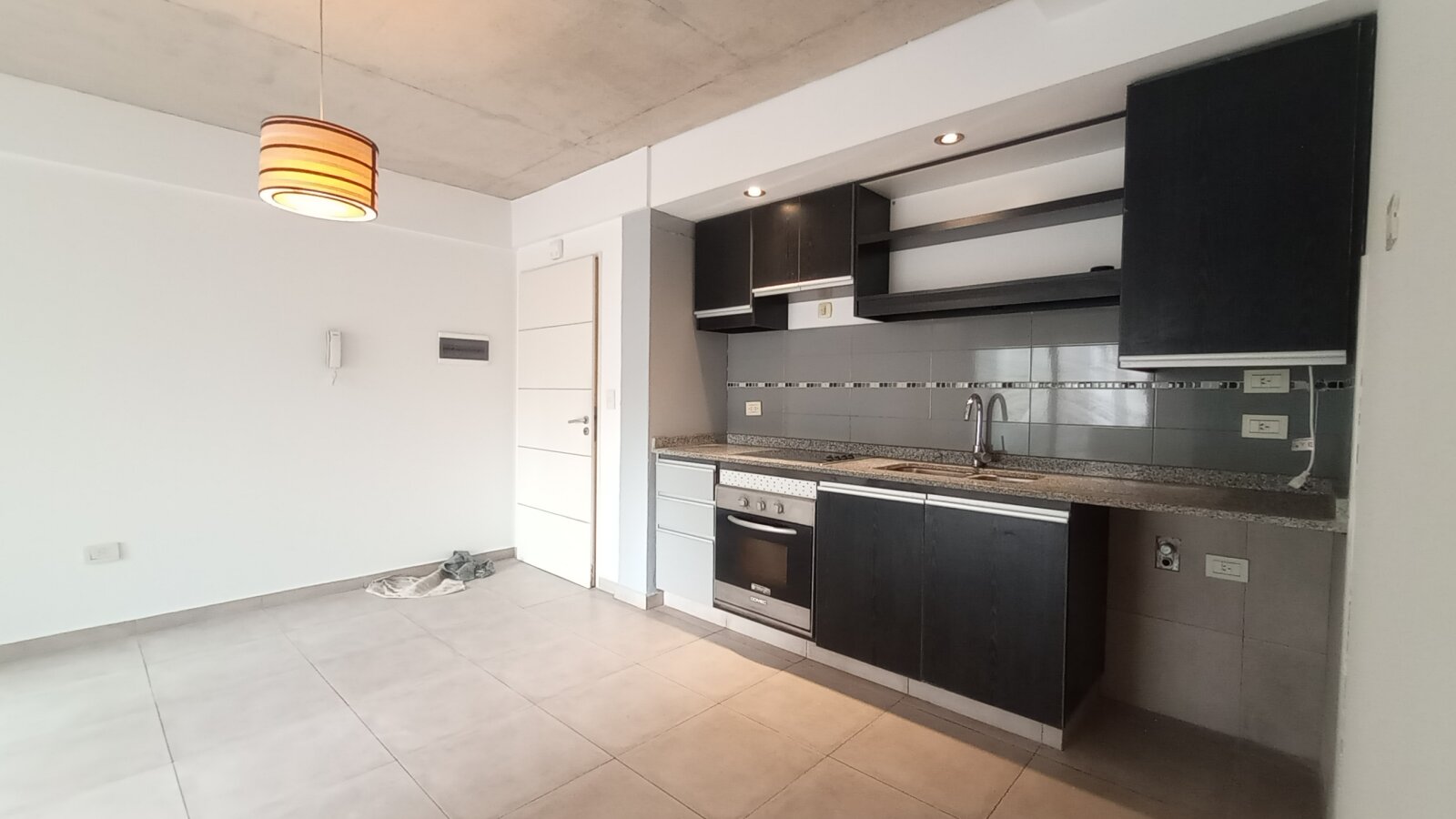 Departamento 2 ambientes en venta Moron - 11