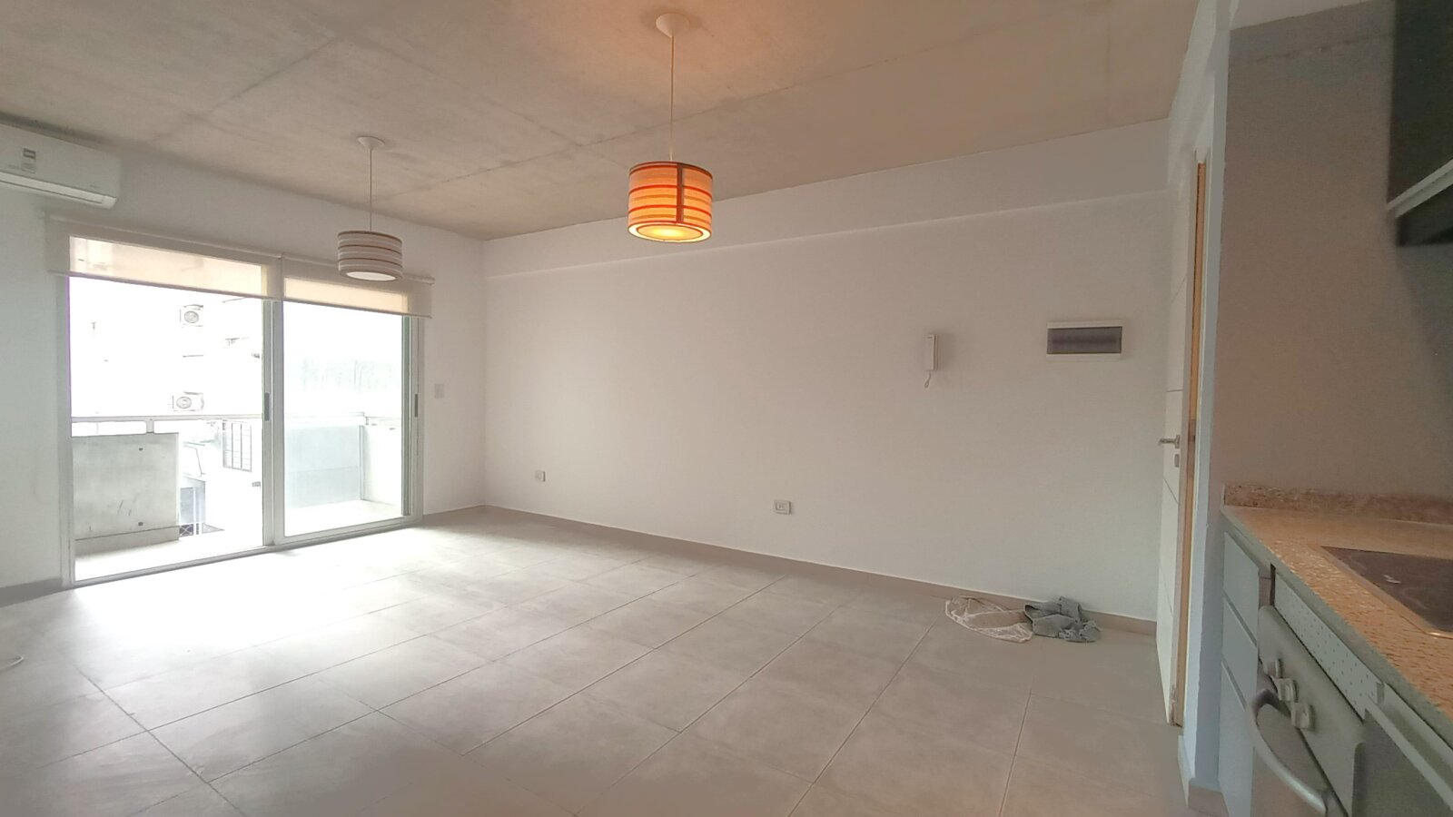 Departamento 2 ambientes en venta Moron - 12