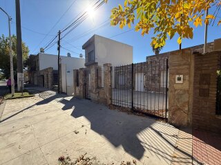 Casas - Capitan Bermudez - Venta