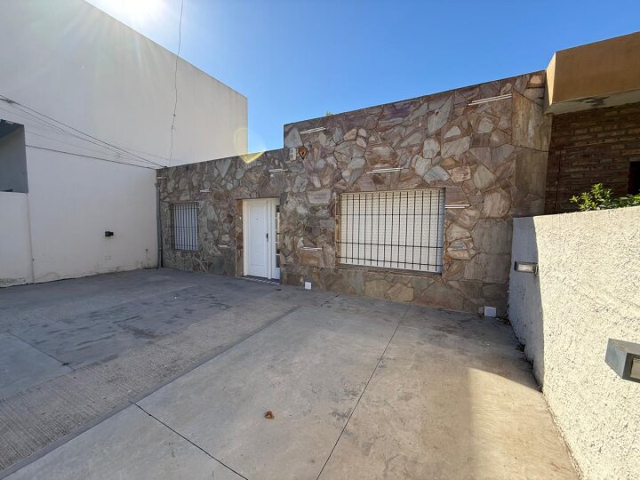 Casas - Capitan Bermudez - Venta