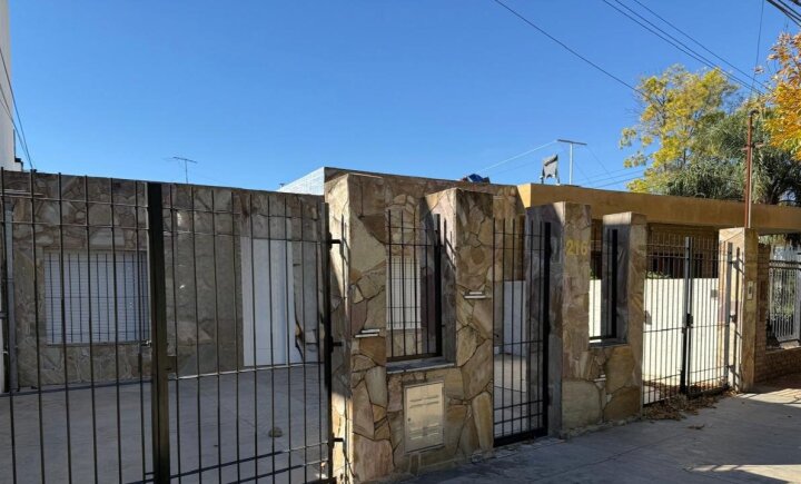 Casas - Capitan Bermudez - Venta