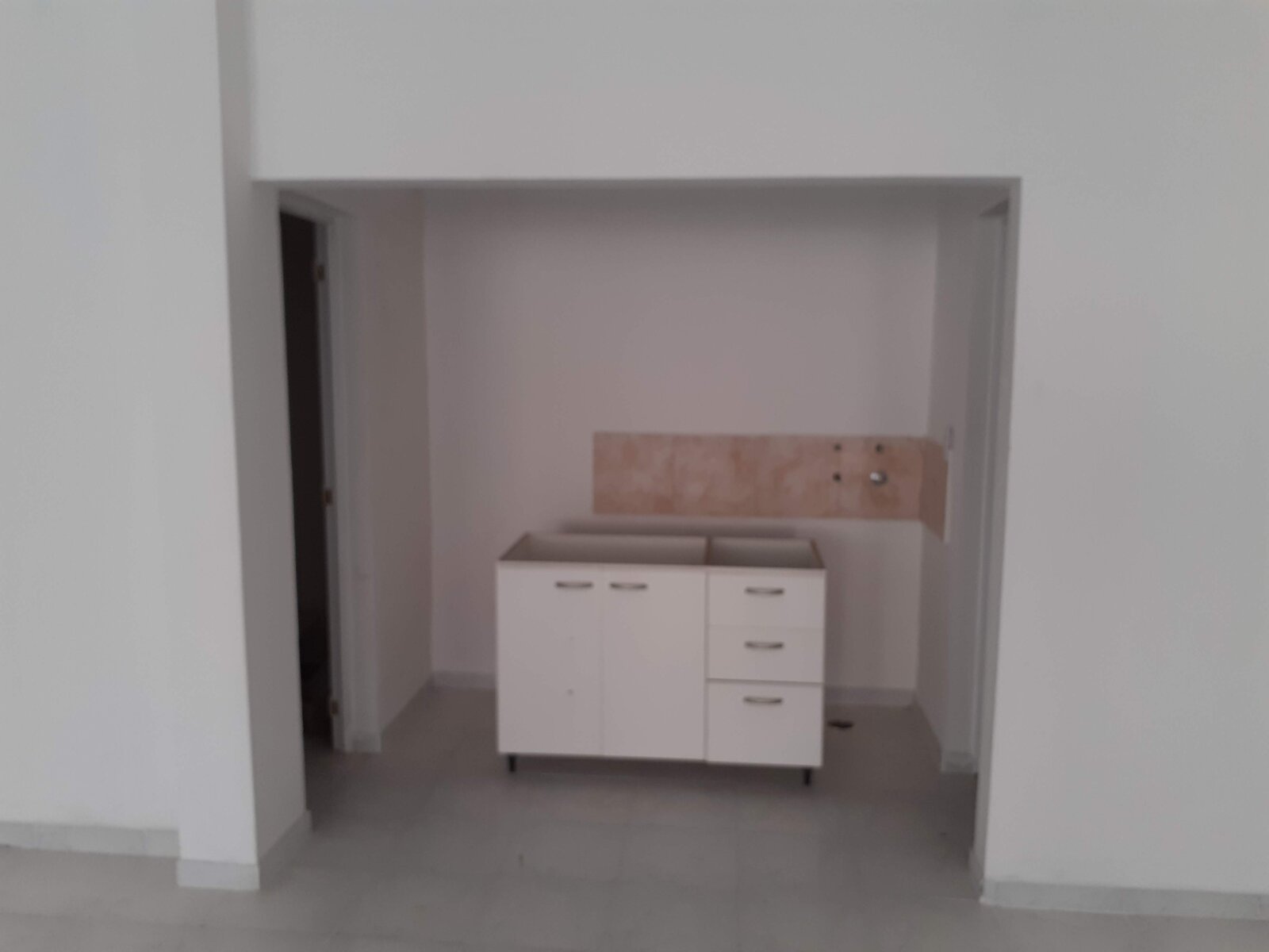 VENTA | Conjunto de viviendas y local comercial sobre amplio terreno! Abasolo, entre Berutti y Passo - 61