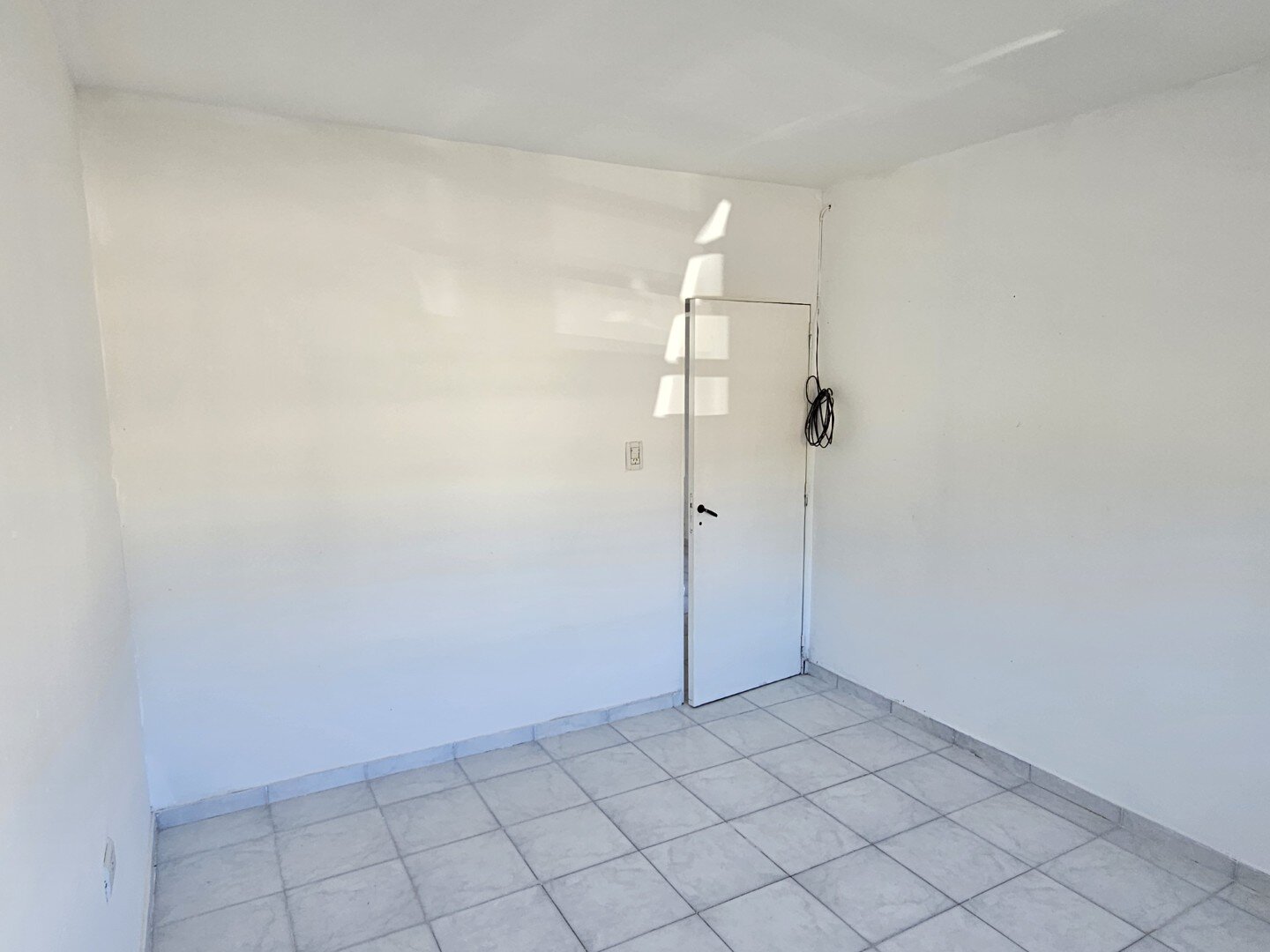 VENTA | Conjunto de viviendas y local comercial sobre amplio terreno! Abasolo, entre Berutti y Passo - 8