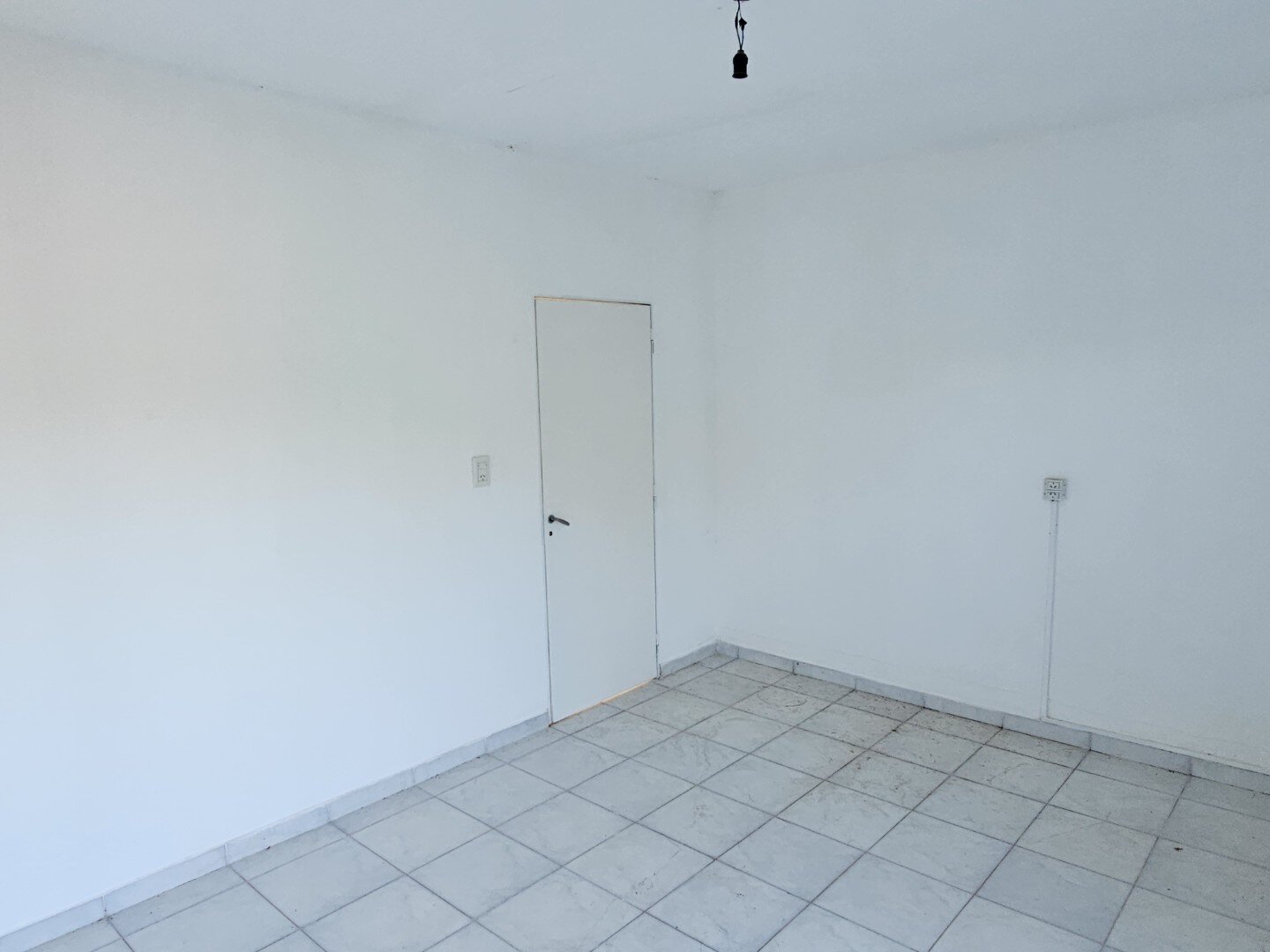 VENTA | Conjunto de viviendas y local comercial sobre amplio terreno! Abasolo, entre Berutti y Passo - 29