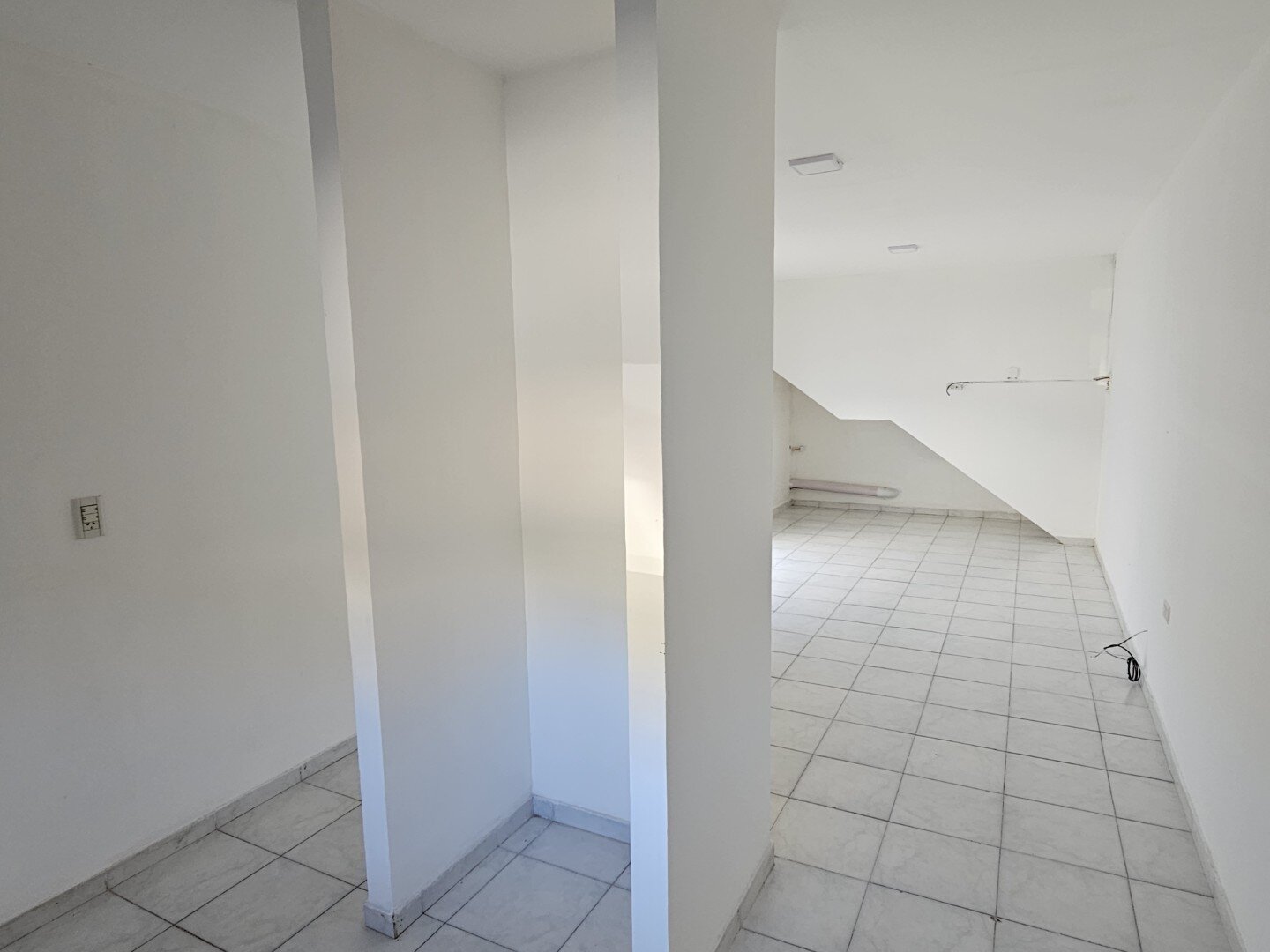 VENTA | Conjunto de viviendas y local comercial sobre amplio terreno! Abasolo, entre Berutti y Passo - 15