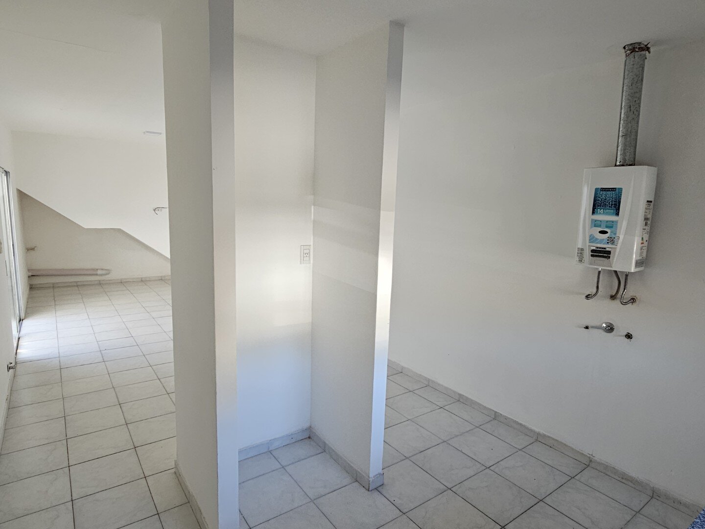 VENTA | Conjunto de viviendas y local comercial sobre amplio terreno! Abasolo, entre Berutti y Passo - 13