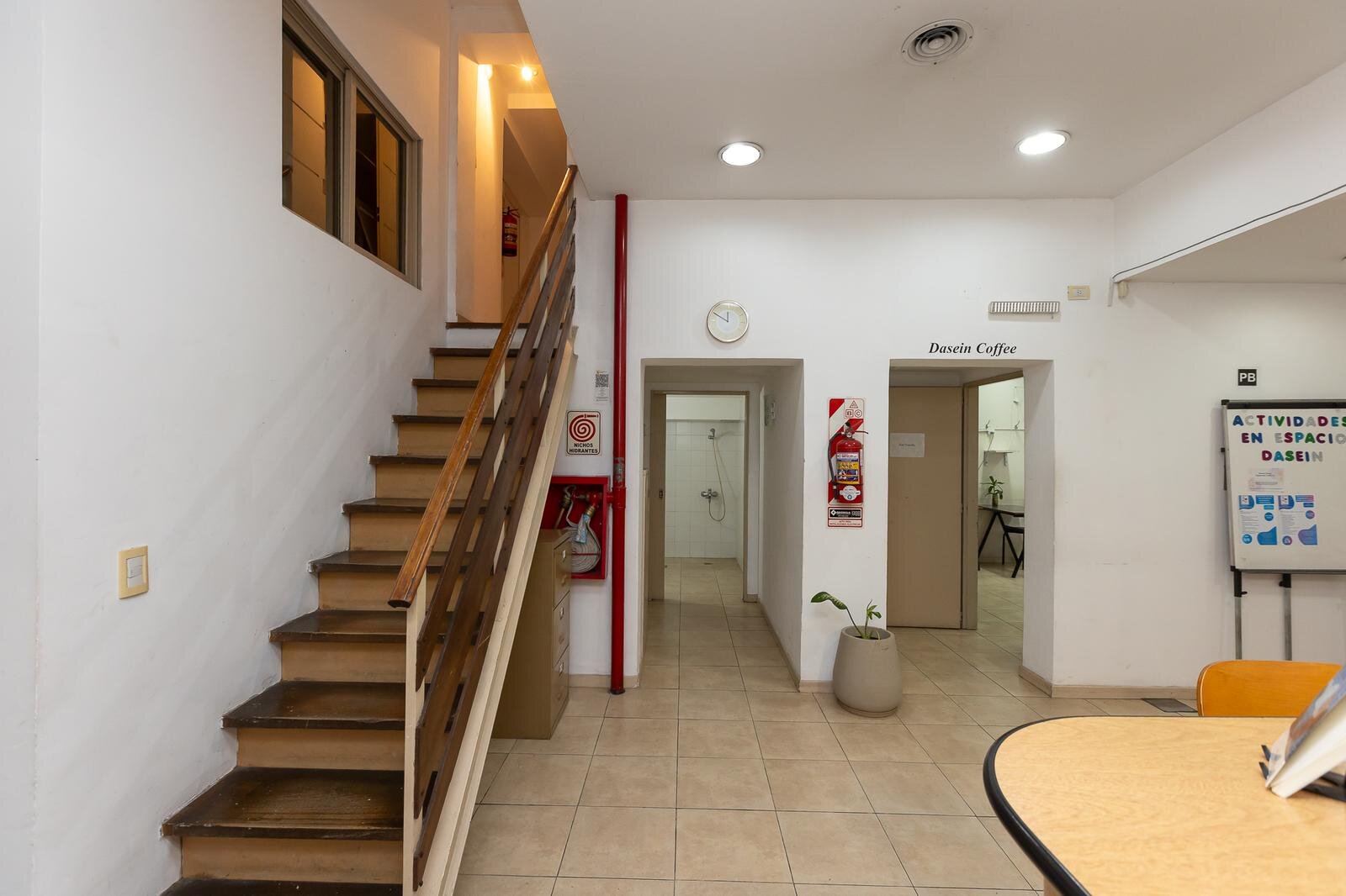 EDIFICIO EN VENTA IMPECABLE Ayacucho al 500 - 20